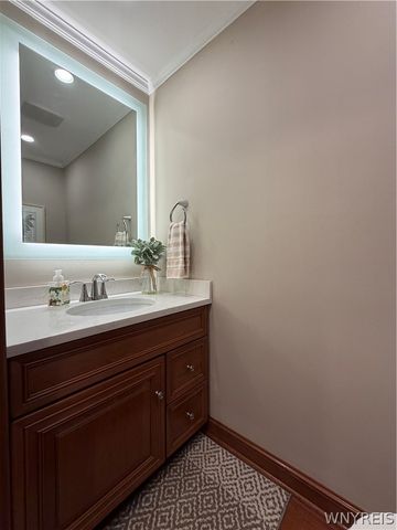 811 Thomas Fox Drive West, North Tonawanda, NY 14120