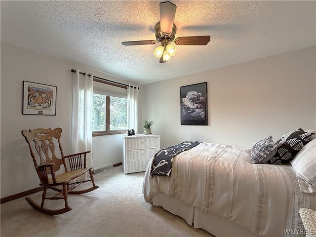 811 Thomas Fox Drive West, North Tonawanda, NY 14120