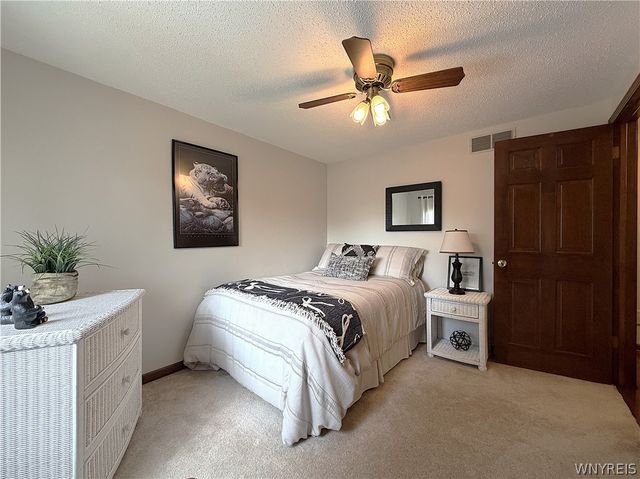 811 Thomas Fox Drive West, North Tonawanda, NY 14120