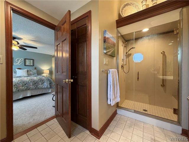 811 Thomas Fox Drive West, North Tonawanda, NY 14120
