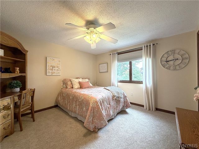 811 Thomas Fox Drive West, North Tonawanda, NY 14120