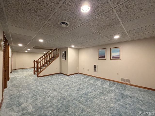 811 Thomas Fox Drive West, North Tonawanda, NY 14120