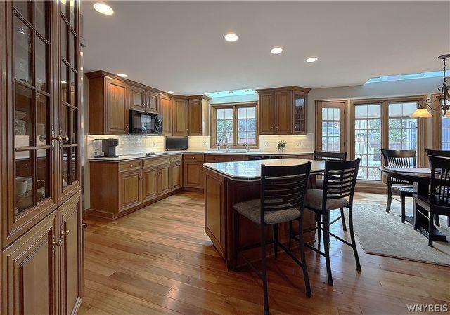 811 Thomas Fox Drive West, North Tonawanda, NY 14120