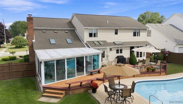 811 Thomas Fox Drive West, North Tonawanda, NY 14120