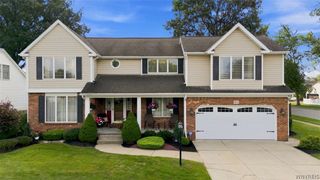 811 Thomas Fox Drive West, North Tonawanda, NY 14120