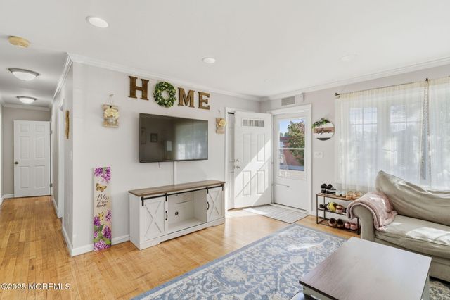 311 Pine Street, Lakehurst, NJ 08733