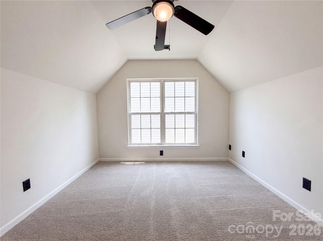6121 Linda Vista Lane, Charlotte, NC 28216