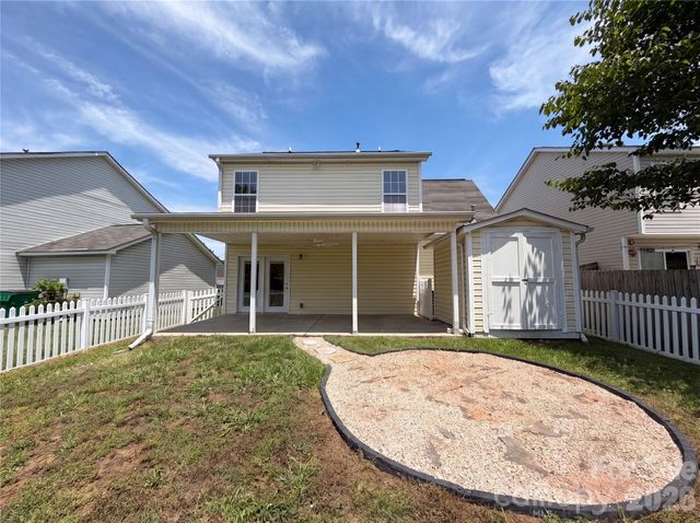 6121 Linda Vista Lane, Charlotte, NC 28216