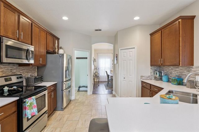 703 CYPRESS OAK CIRCLE, Deland, FL 32720