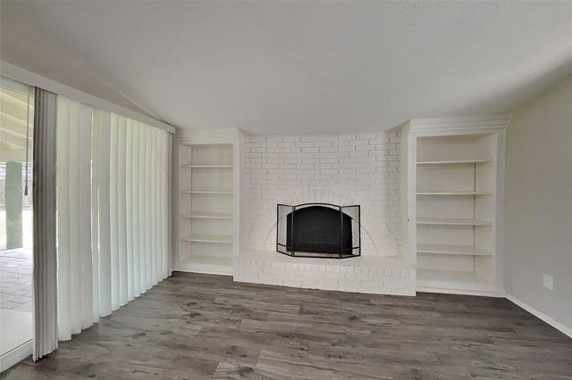 2102 Turtle Creek Drive, Missouri City, TX 77459