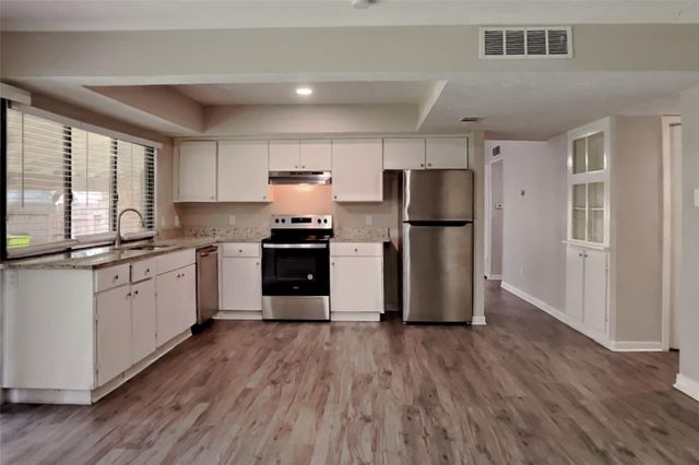 2102 Turtle Creek Drive, Missouri City, TX 77459