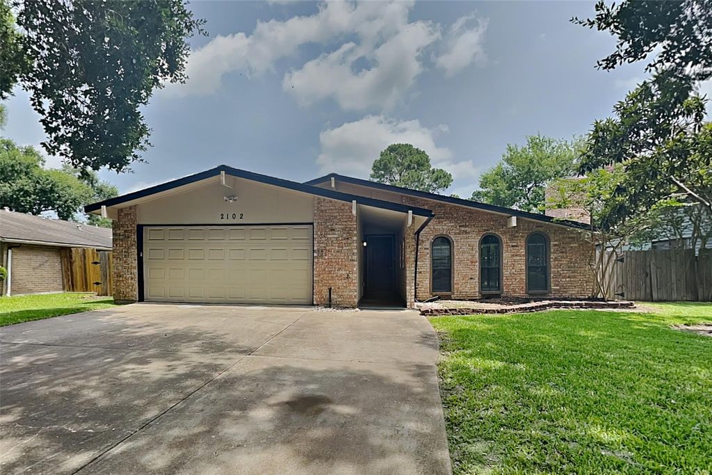 2102 Turtle Creek Drive, Missouri City, TX 77459