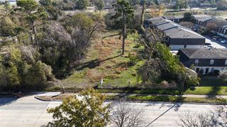 2818 W T C Jester Boulevard, Houston, TX 77018