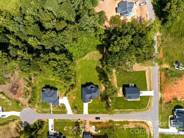 2002 Plain Field Drive, Bessemer City, NC 28016