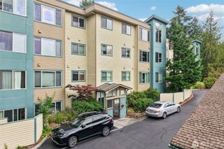 2222 NE 92nd Street #208, Seattle, WA 98115