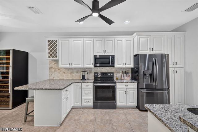 25020 Divot DR, Bonita Springs, FL 34135