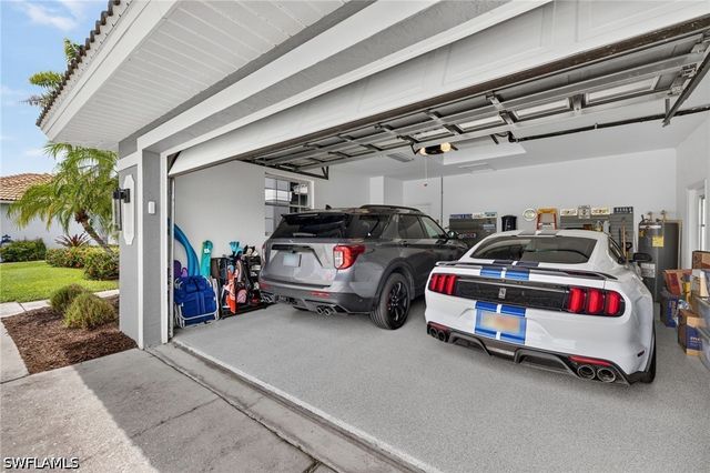 25020 Divot DR, Bonita Springs, FL 34135