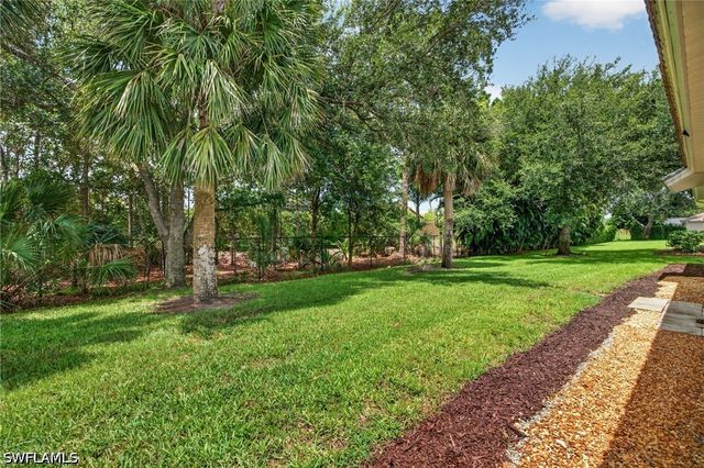 25020 Divot DR, Bonita Springs, FL 34135