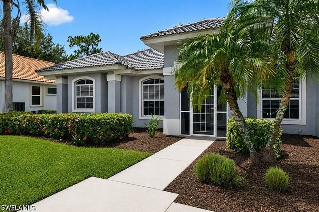 25020 Divot DR, Bonita Springs, FL 34135