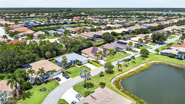 25020 Divot DR, Bonita Springs, FL 34135