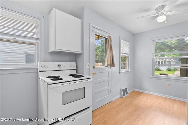 2115 Donora Street, Lansing, MI 48910