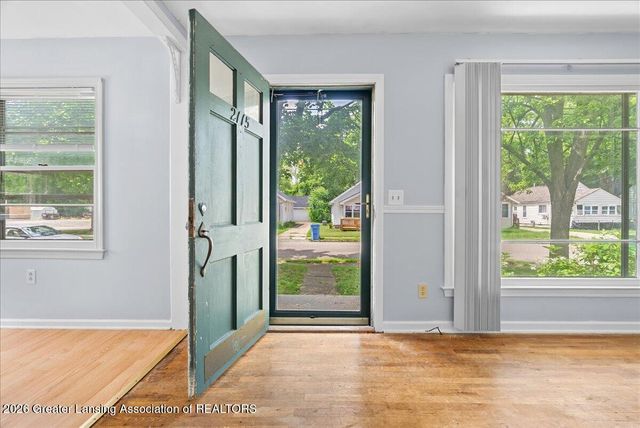2115 Donora Street, Lansing, MI 48910