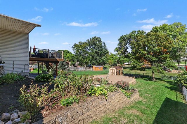 7317 Inwood Avenue S, Cottage Grove, MN 55016