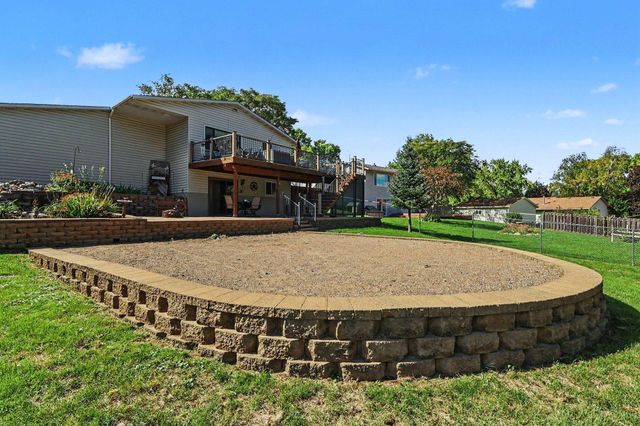7317 Inwood Avenue S, Cottage Grove, MN 55016