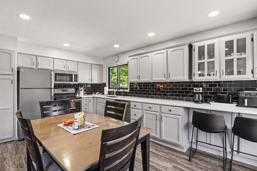 7317 Inwood Avenue S, Cottage Grove, MN 55016 — photo 4