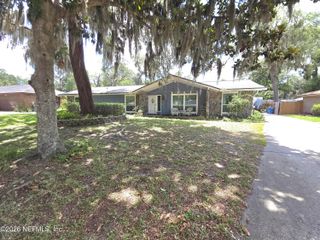 4644 MONUMENT POINT Circle, Jacksonville, FL 32225