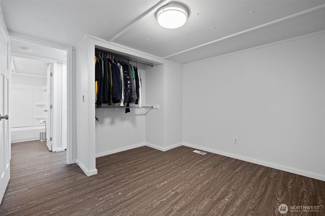 6978 Hannegan Road, Lynden, WA 98264