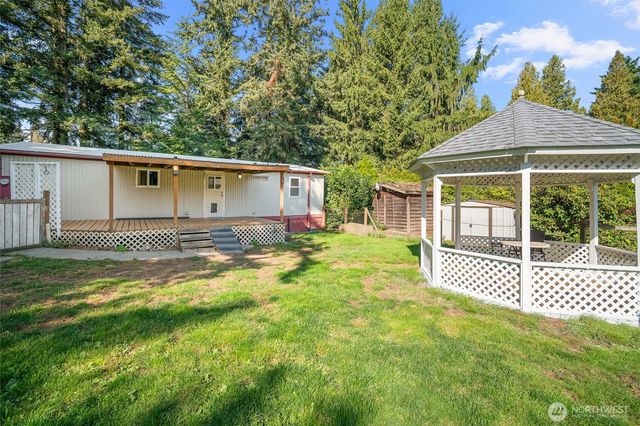 6978 Hannegan Road, Lynden, WA 98264