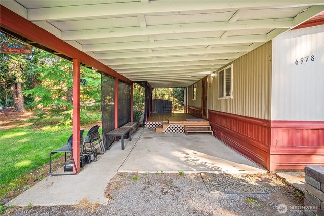 6978 Hannegan Road, Lynden, WA 98264