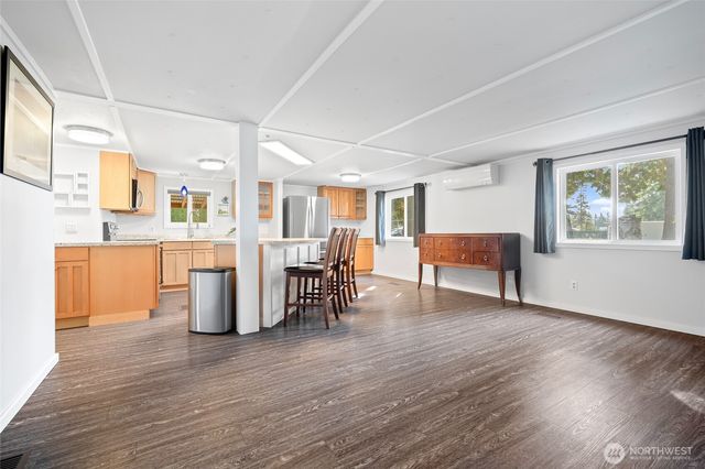 6978 Hannegan Road, Lynden, WA 98264