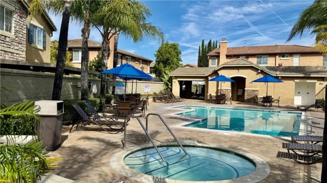 33513 Emerson C, Temecula, CA 92592