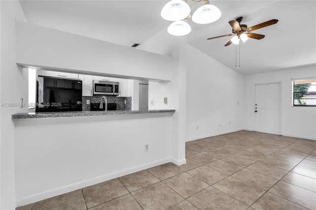 18206 Mediterranean Blvd 5-21, Hialeah, FL 33015