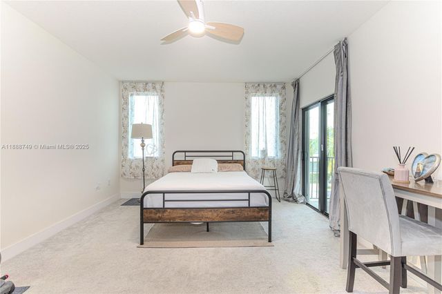 4260 NW 82nd Ave, Doral, FL 33166