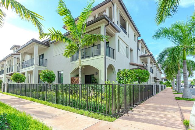 4260 NW 82nd Ave, Doral, FL 33166