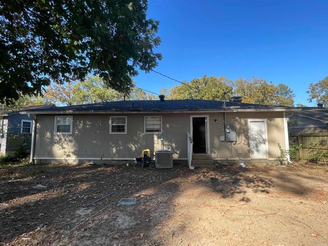 6921 Knollwood Road, Little Rock, AR 72209