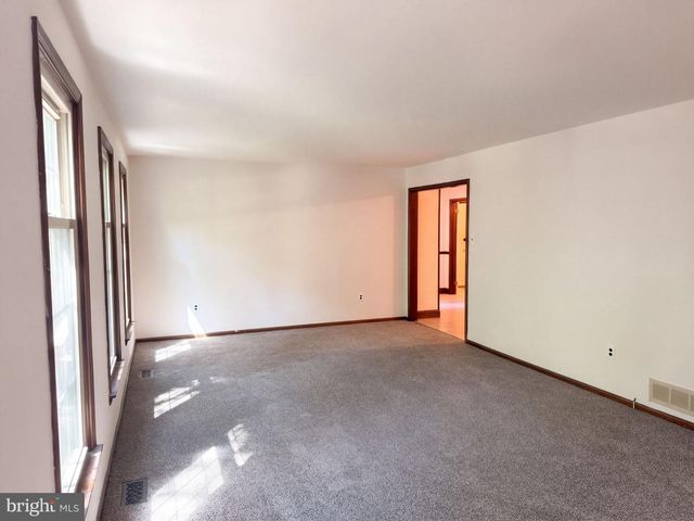106 YORKTOWN CT, Medford, NJ 08055