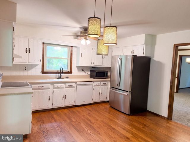 106 YORKTOWN CT, Medford, NJ 08055