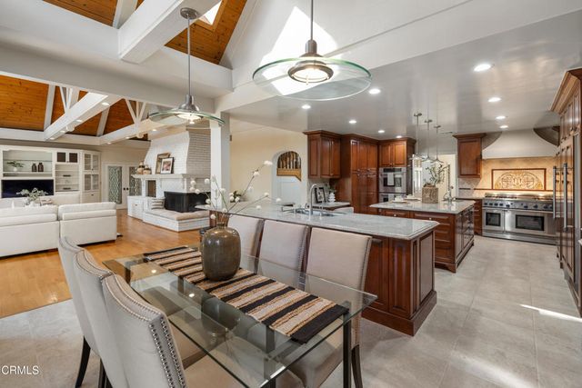 1720 Earlmont Avenue, La Canada Flintridge, CA 91011