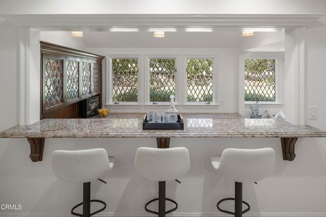 1720 Earlmont Avenue, La Canada Flintridge, CA 91011