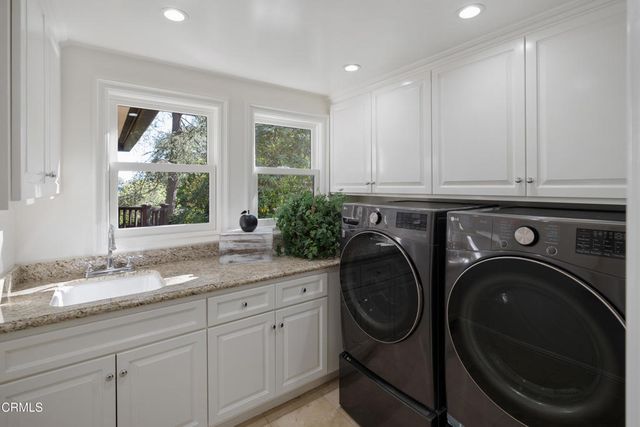 1720 Earlmont Avenue, La Canada Flintridge, CA 91011