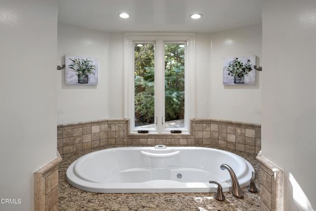 1720 Earlmont Avenue, La Canada Flintridge, CA 91011