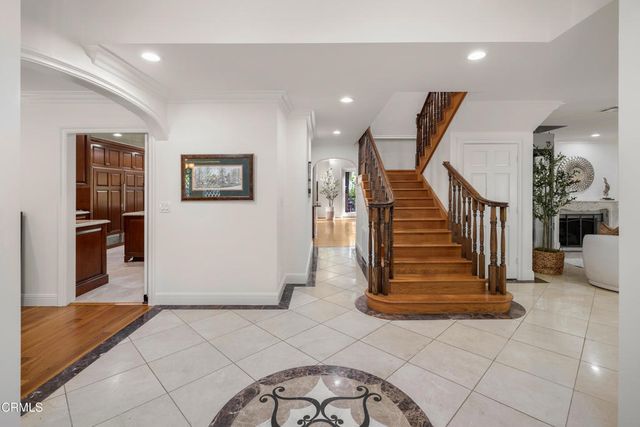 1720 Earlmont Avenue, La Canada Flintridge, CA 91011