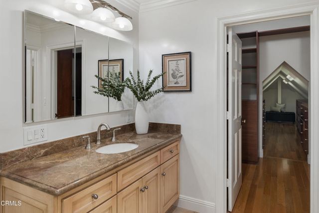 1720 Earlmont Avenue, La Canada Flintridge, CA 91011