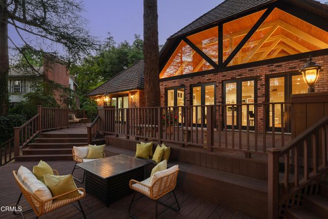 1720 Earlmont Avenue, La Canada Flintridge, CA 91011
