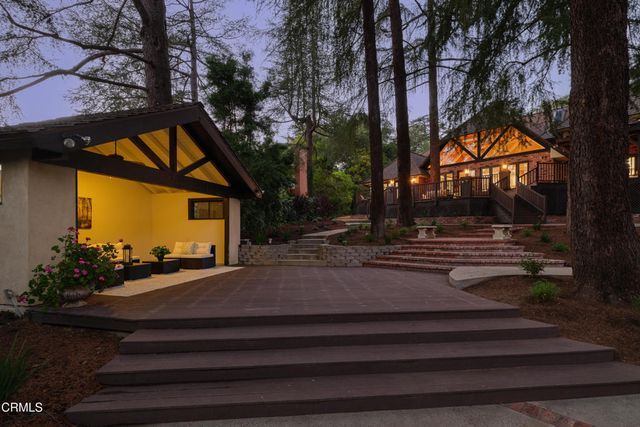 1720 Earlmont Avenue, La Canada Flintridge, CA 91011