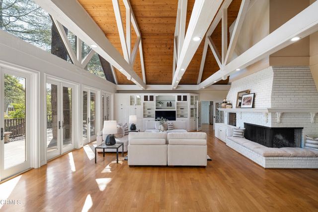 1720 Earlmont Avenue, La Canada Flintridge, CA 91011